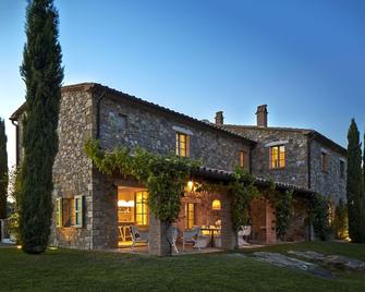 Charming & Luxurious Country Villa, Designer Interiors, Heated Pool, Great Views - Trevinano - Edificio