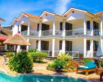 2 Friends Beach Hotel - Entebbe - Bygning