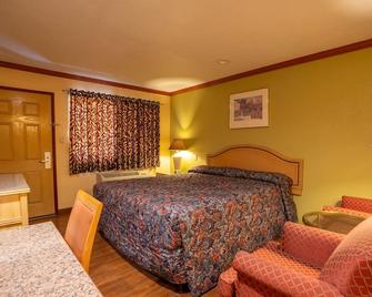 Sunstar Inn - Los Banos - Bedroom