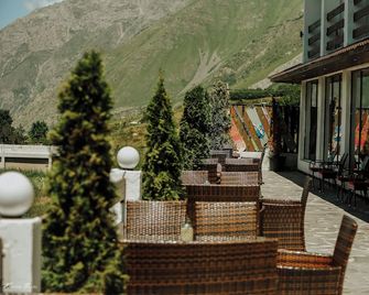 Alpine Lounge Boutique Hotel - Stepantsminda
