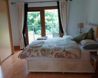 Tower House - Bangor - Schlafzimmer