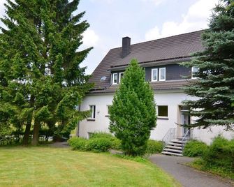 Apartment on the edge of the forest - Eslohe - Gebäude