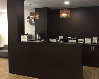 Hotel Castillo - Villarrobledo - Front desk