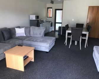 Mt Cook View Motel - Fox Glacier - Sala de estar