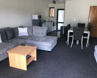Mt Cook View Motel - Fox Glacier - Fox Glacier - Living room
