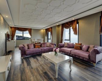 موفنبيك هوتل ترابزون - طرابزون - غرفة معيشة