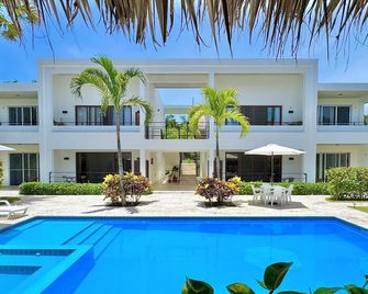 La Curadiña - Encuentro Surf Resort - Sosúa - Pool
