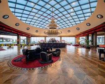 سيليكتم لاكشري ريزورت - بيليك - ردهة