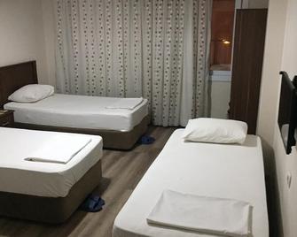 Demirbas Hotel - Mersin (Icel) - Bedroom