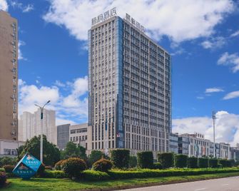 Lavande Hotel Fuzhou High Speed Railway Station Huamei Lijia - Fuzhou - Building