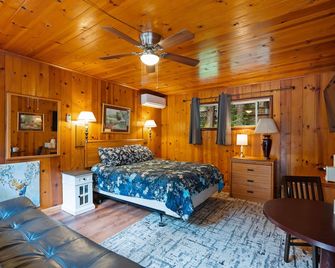Ameer - room Masoods Lodge - Boulder Creek