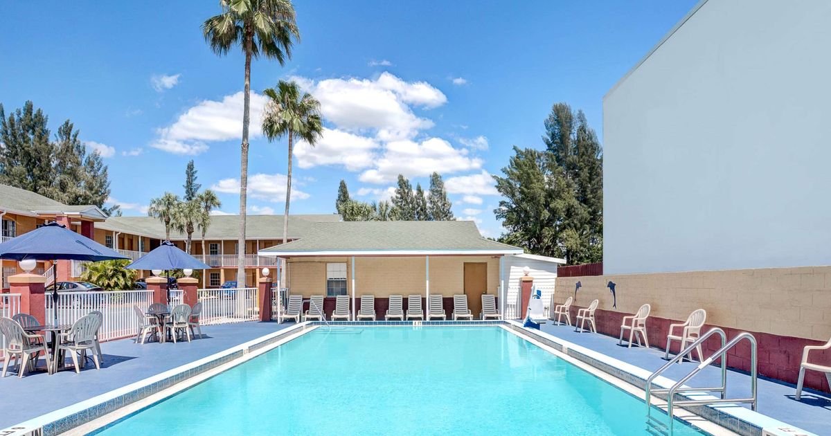 Howard Johnson by Wyndham Ft. Myers FL à partir de 53 €. Hôtels à Fort