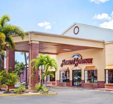 Howard Johnson by Wyndham Ft. Myers FL