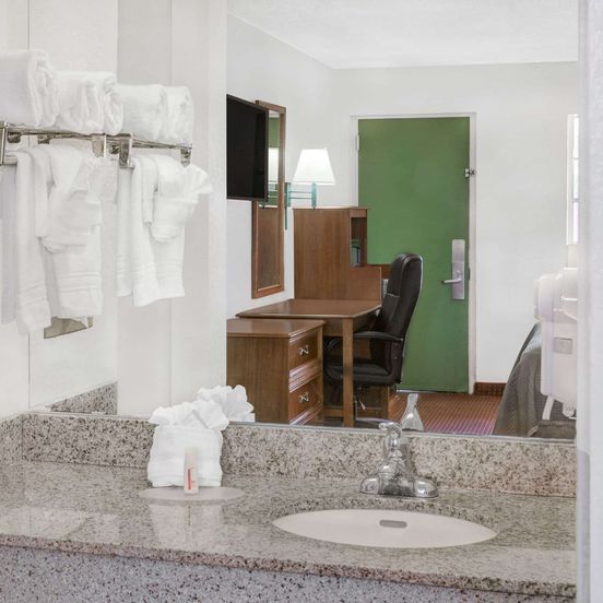 Bathroom view of Howard Johnson by Wyndham Ft. Myers FL