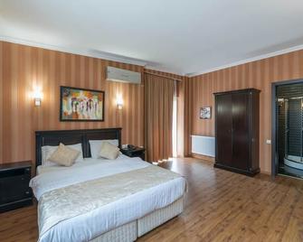 Garden View Hotel - Tbilisi - Bedroom