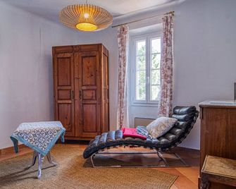 Holiday Home La Bastide de Magdeleine by Interhome - La Cadière-d'Azur - Salon