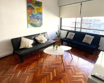 Apartment 18 Suite - Montevideo - Sala de estar