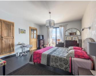Château Serigues - Gap - Bedroom
