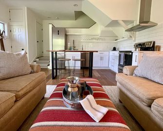 Hill Farm Inn - Sunderland - סלון