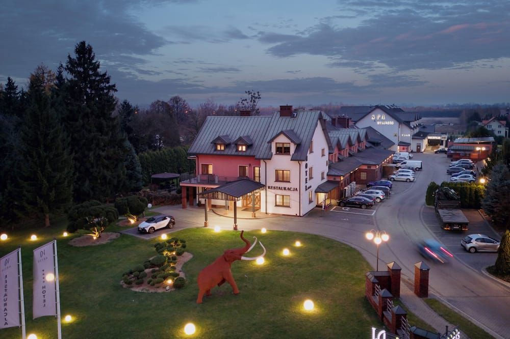 Artis Hotel & Spa - Zamość - Gebäude