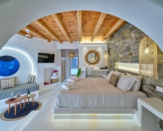 Zefi Hotel & Suites - Parikia - Спальня