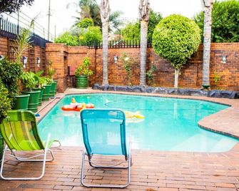 Erima Lodge - Johanesburgo - Piscina
