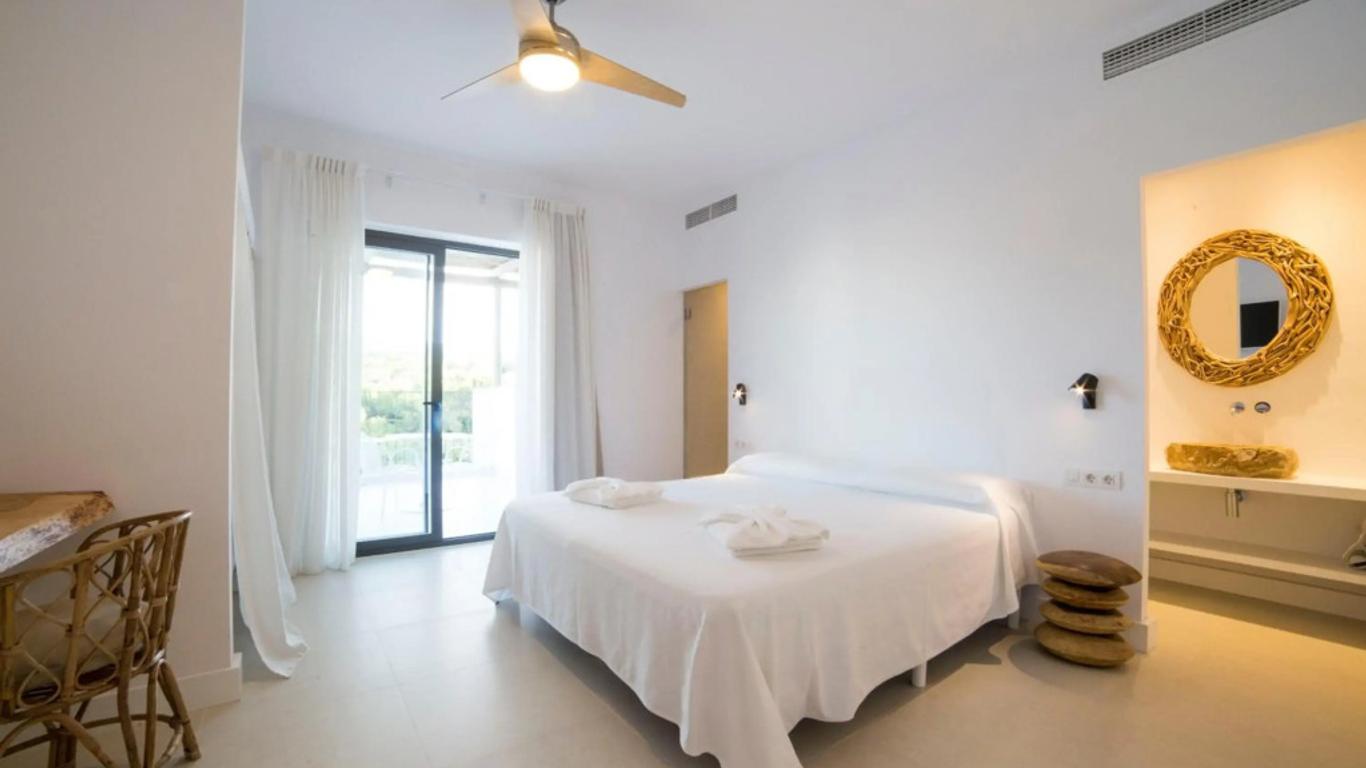 Sa Cala Suites