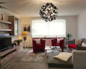 Ferienwohnung Schott - Marktredwitz - Wohnzimmer