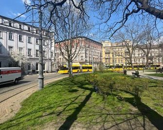 Green Hostel Katowice - 24h Parking - Kattowitz