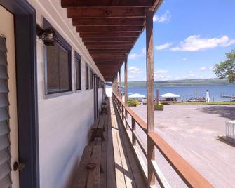 Showboat Hotel - Himrod - Balkón
