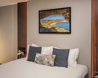 Isabella Suites - Гзіра