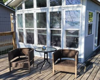 Lake Palestine Cute Home Chandler Texas - Chandler - Patio