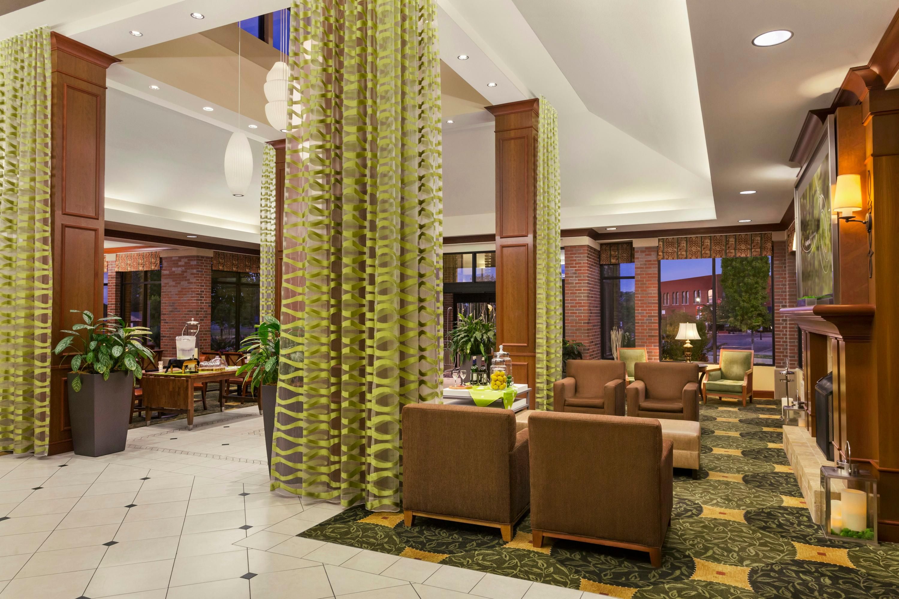 Hilton Garden Inn Bartlesville - Bartlesville - Lobby