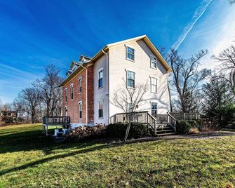 Furness Mansion - Chesterton - Edificio