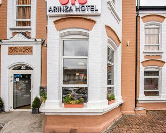 Arinza Hotel, London Ilford - Ilford - Bâtiment