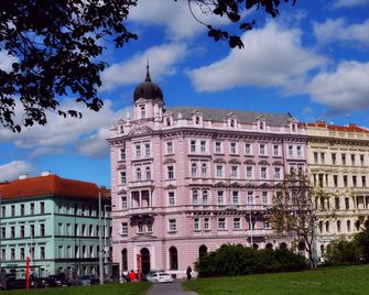 Hotel Opera - Praha