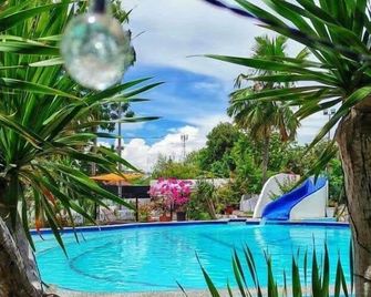 D Sanctum Resort - General Santos - Pool