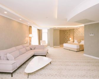Burgaz Izer Hotel - Lüleburgaz