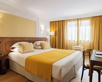 Hôtel Lepoussin - Cannes
