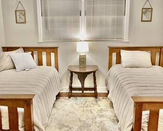 Walking distance from one of South Carolina's top Medical centers. - Florence - Habitación