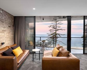 The Sebel Brisbane Margate Beach - Margate - Living room