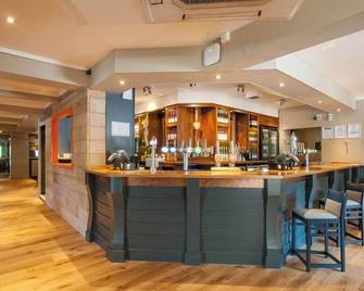 Premier Inn Telford Central - Telford - Bar