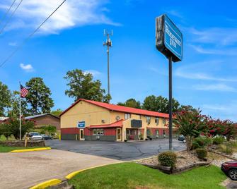 Rodeway Inn - Benton - Edificio