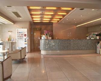 Hotel New Green Tsubame Sanjo - Tsubame - Front desk