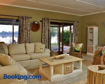 River View Lodge - Kasane - Wohnzimmer