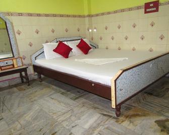 Goroomgo Neelachal Lodge Near Shree Jagannath Temple Grand Road Puri - Puri - Schlafzimmer
