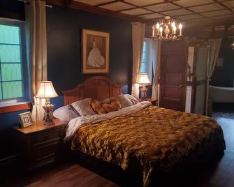 Le Manoir aux Secrets - Rawdon - Bedroom