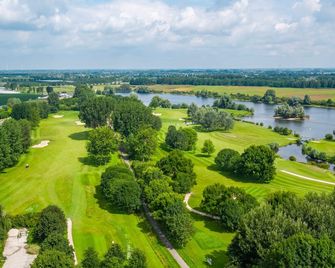 Vakantiepark Aan de Maas - Kerkdriel - Outdoors view