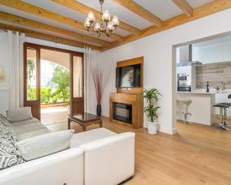 Sa Capella - Villa With Private Pool. Free Wifi - Santa Margalida - Wohnzimmer