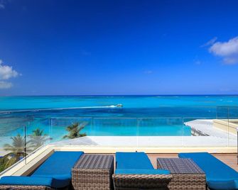 Windsong on the Reef - Grace Bay - Piscina